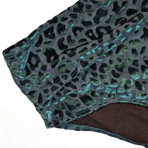 NWOT SHEIN Curve Velvet Green Leopard Print Bikini, Size 2XL - Picture 6 of 9